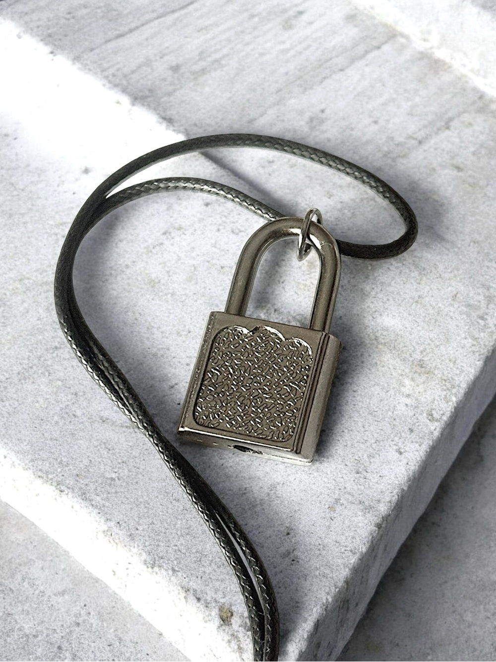 5 for $25💫Alternative Pewter Lock Pendant Necklace
